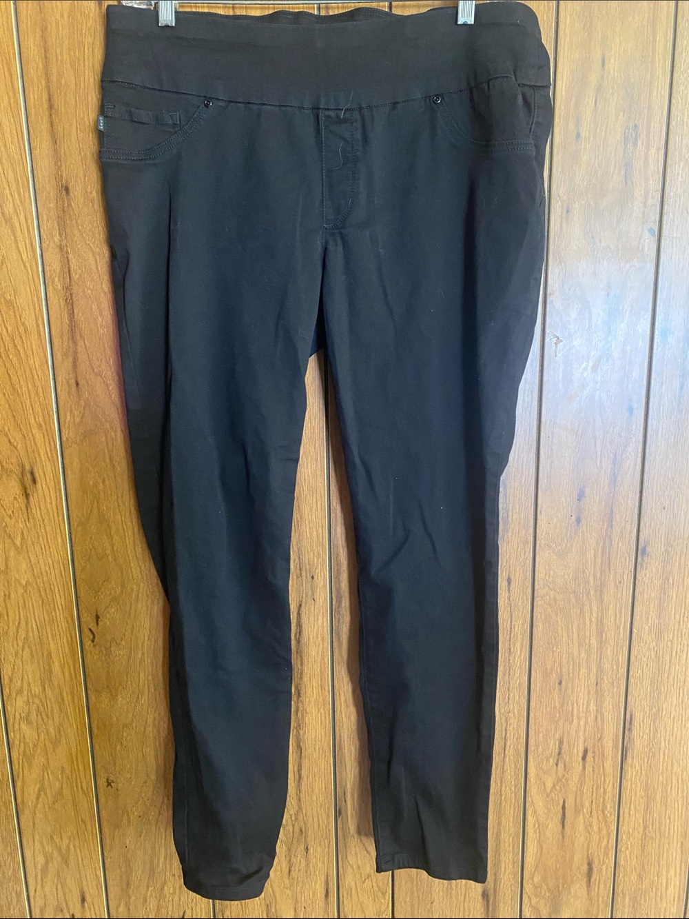 Lee Black Slim-Fit Skinny Leg Mid-Rise Pants